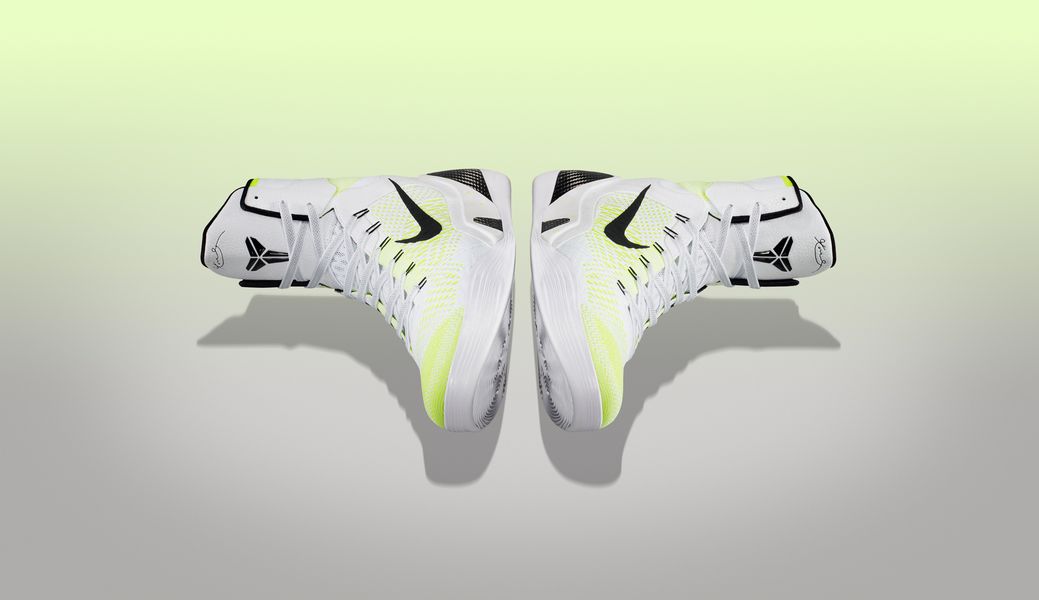 KOBE_9_WHITE_PAIR_Hi_26996_result