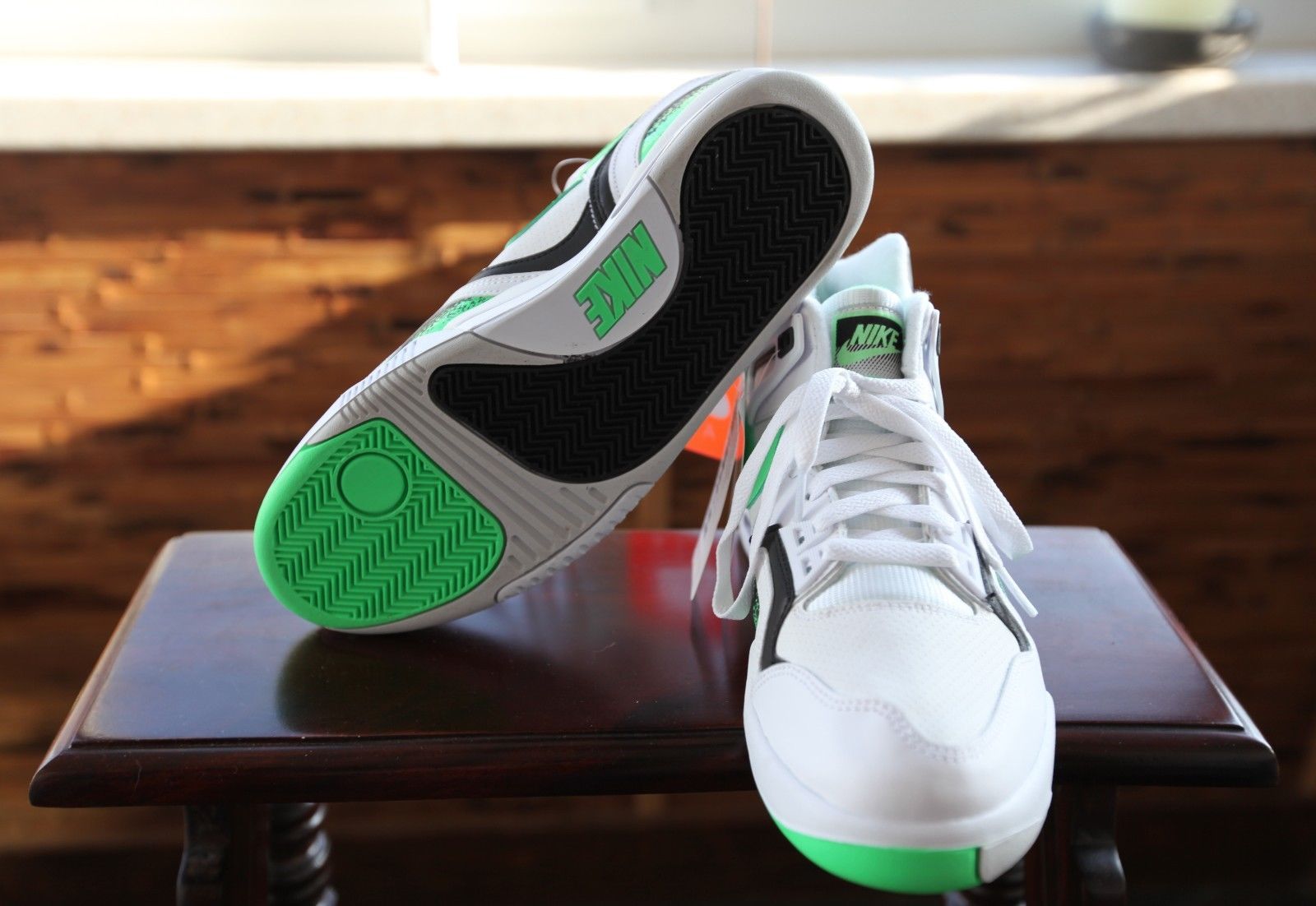 nike-air-tech-challenge-ii-poison-green_04