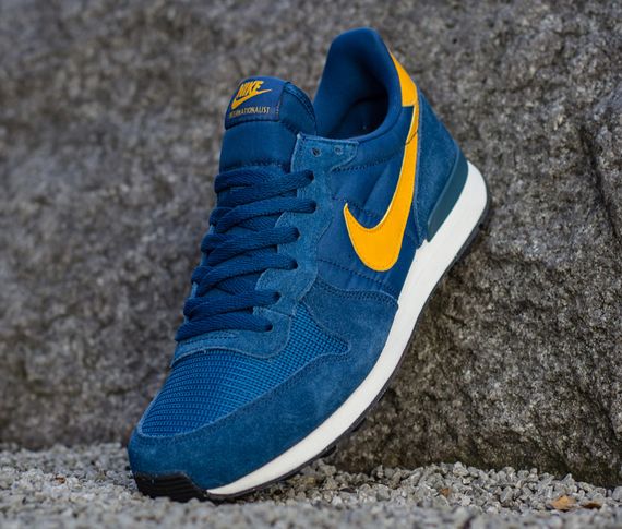 nike-internationalist-court blue