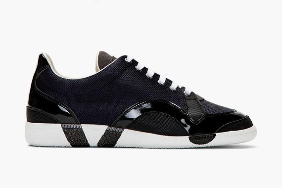 maison-martin-margiela-navy-mesh-panelled-sneakers-01_result