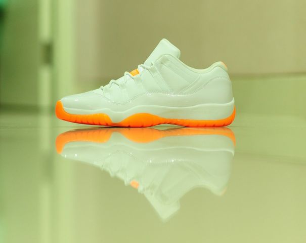 air-jordan-11-low-citrus_04_result