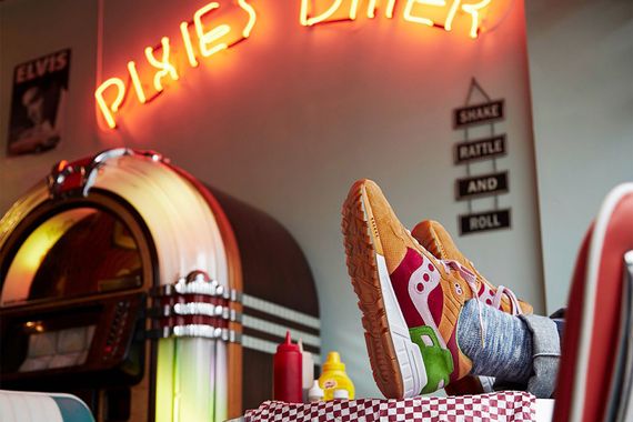 end-saucony-burga_02