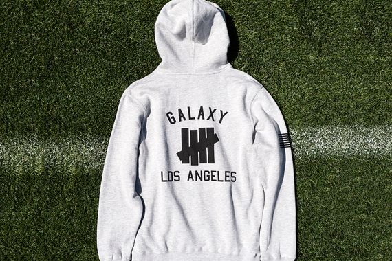 la galaxy-undefeated-field_05