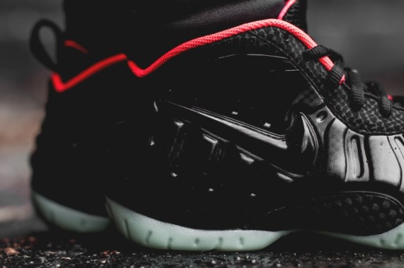 nike-air-foamposite-pro-yeezy-release-reminder-01-570x379