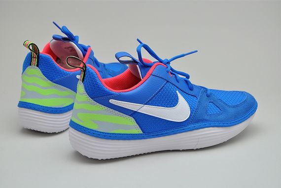 nike-solarsoft run-photo blue_04