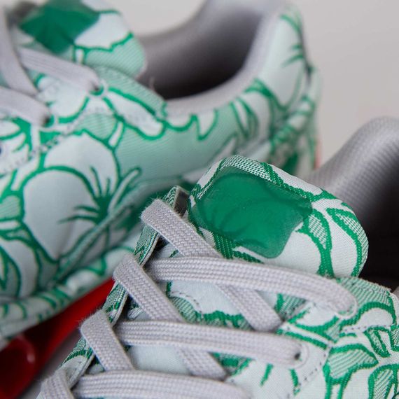 raf simons-adidas-bounce-floral_04