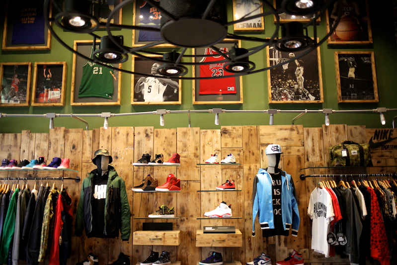 special-milan-sneakers-shop-milano-uglymely-4