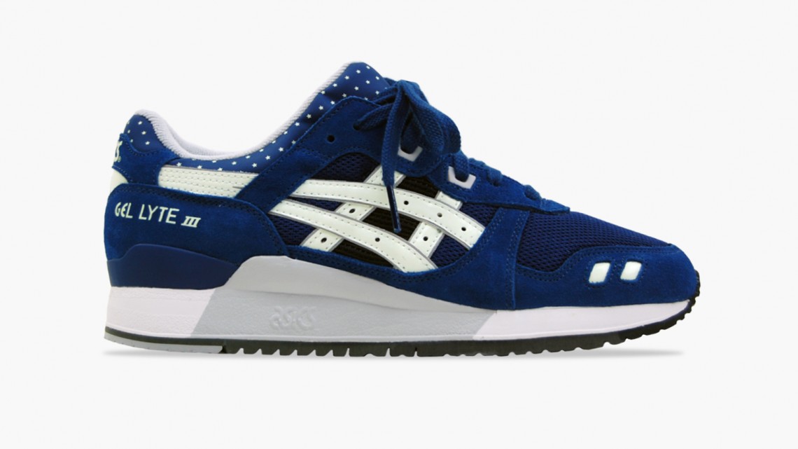 asics-gel-lyte-iii-glow-dark-estate-blue-glow-in-the-dark-1140x641