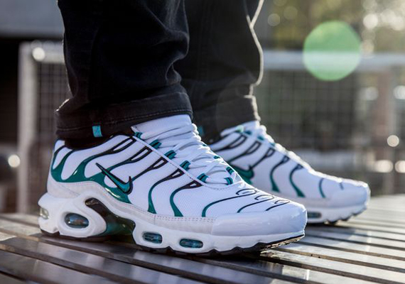 nike-air-max-plus-turbo-green