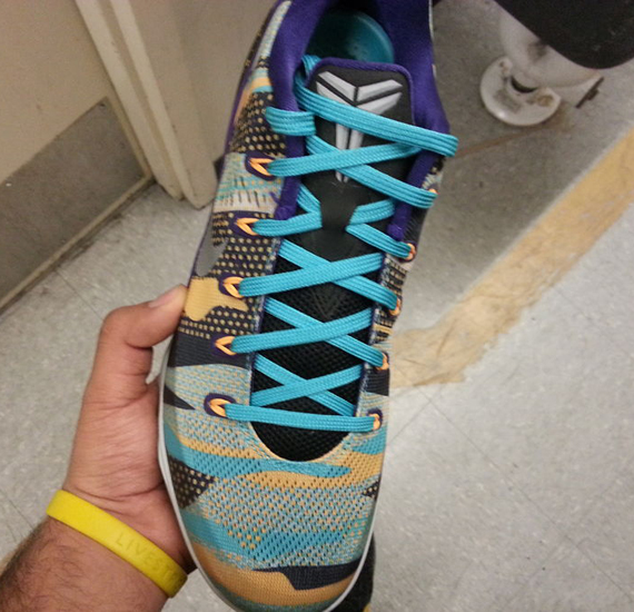 nike-kobe-9-em-unleashed-court-purple-atomic-mango-2