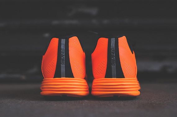 nike-lunaracer+-total orange_03