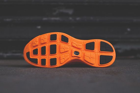 nike-lunaracer+-total orange_06