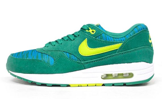 nike-nsw-sunset pack