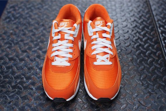 nike-solar orange-am 90