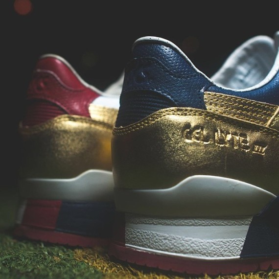 ronnie-fieg-asics-gel-lyte-iii-usa-kith-football-equipment-01-570x570