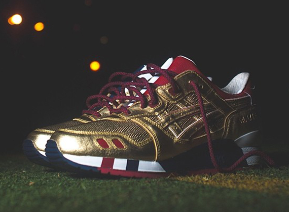 ronnie-fieg-asics-gel-lyte-iii-usa-kith-football-equipment