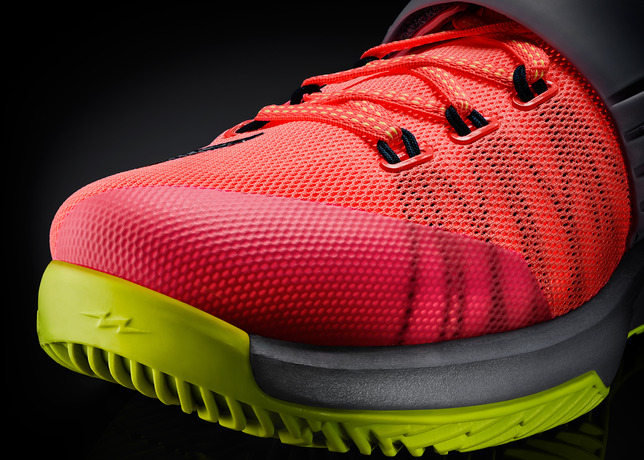 14-450_Nike_KD_35000_Detail_1-01_large