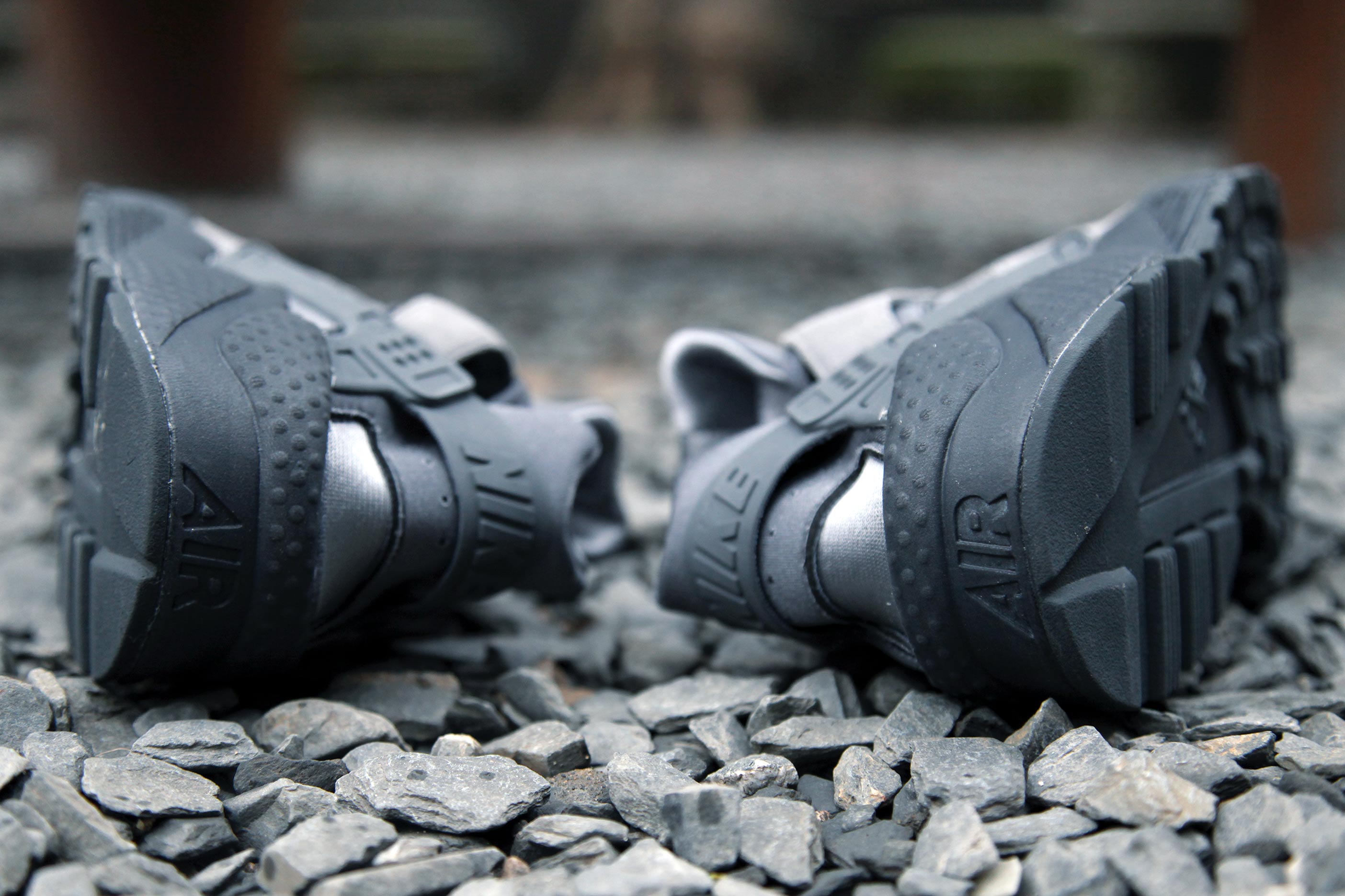 Nike-Huarache-Grey-Flint-Loden-9