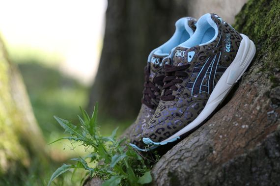 asics-wmns-gel saga-leopard