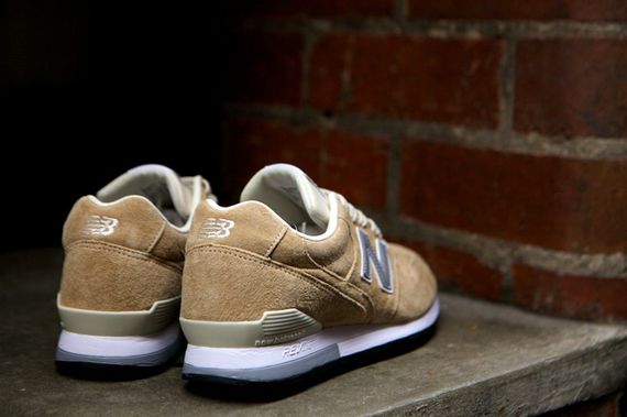 new balance-996-navy-beige_13