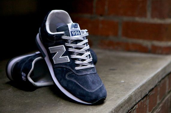 new balance-996-navy-beige_19