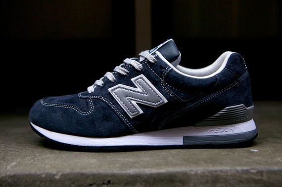 new balance-996-navy-beige_22