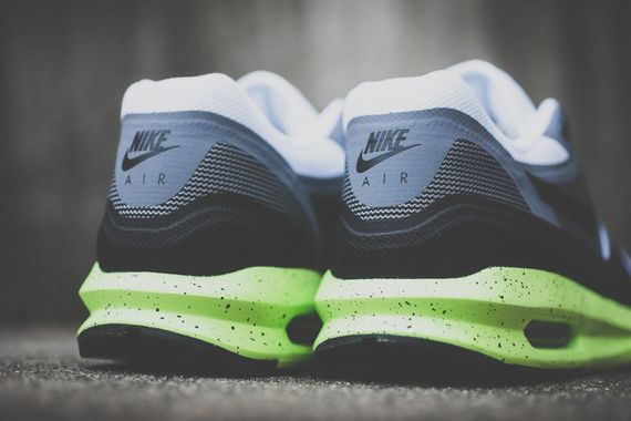 nike-air max lunar1-black-volt_05