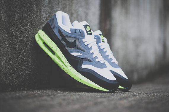 nike-air max lunar1-black-volt_06