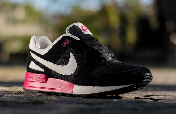 nike-air pegasus-fuchsia force_02
