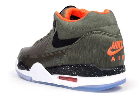 nike-flight jacket-squad_02