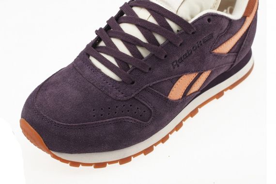 reebok-classic suede-portrait purple_05
