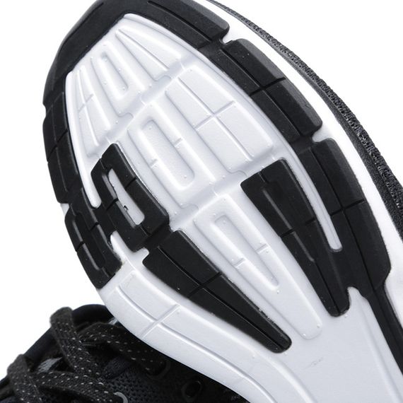 adidas-adizero-feather primeknit-balck-grey_04