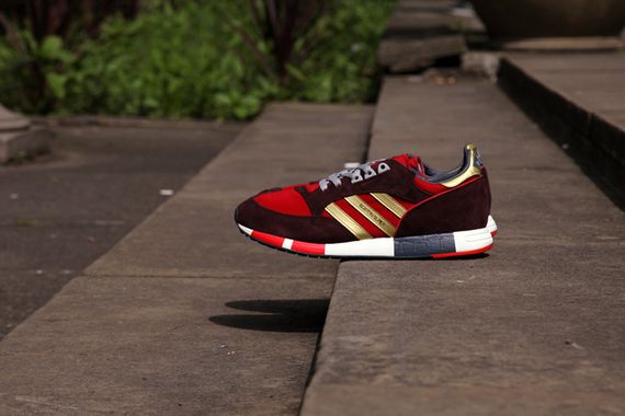 adidas-boston-red-gold_03