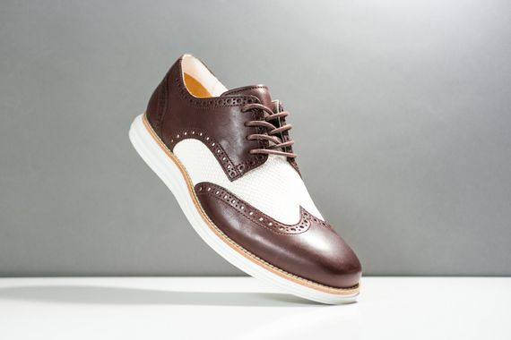 cole haan-lunargrand-mesh wingtip_02