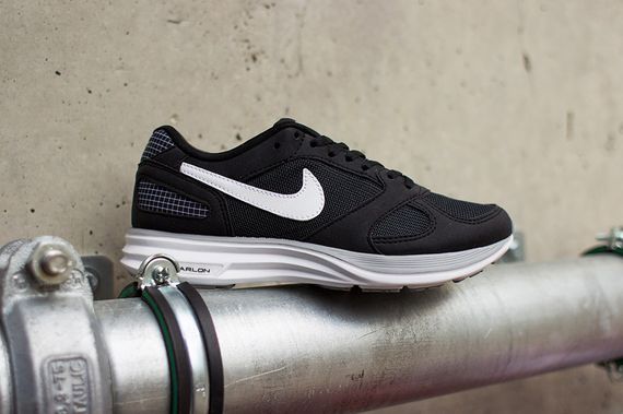 nike wmns-lunarspeed mariah-black-white-grey_07