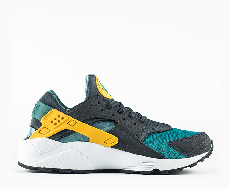 nike_huarache_le_catalina_gold_b