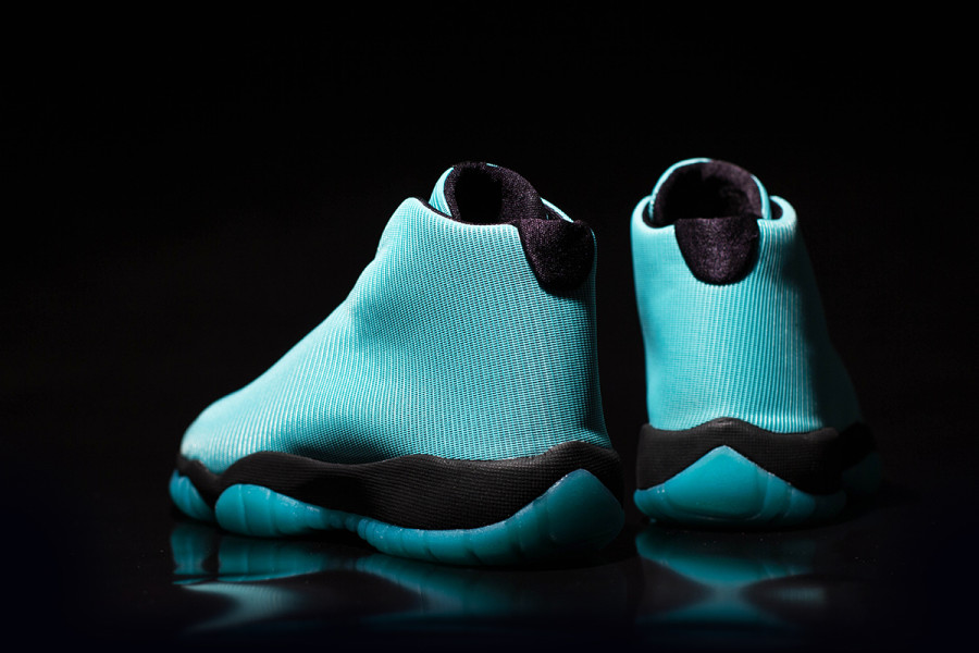 air-jordan-future-gs-bleached-turquoise-black-11