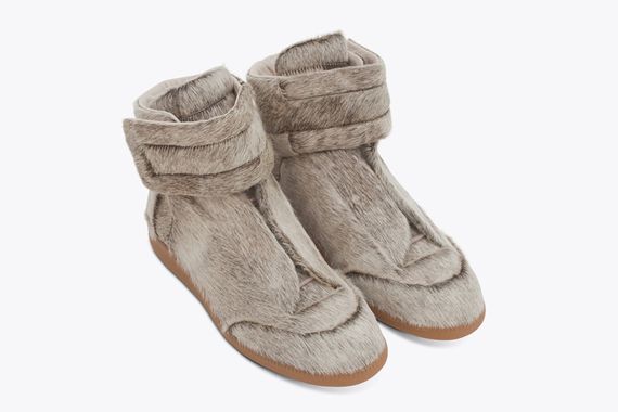 maison martin margiela-yeezus tour-pony