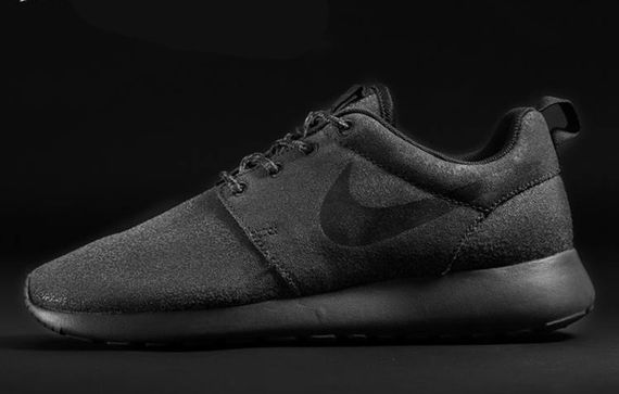 nike-adidas-foot locker-all black everything_10
