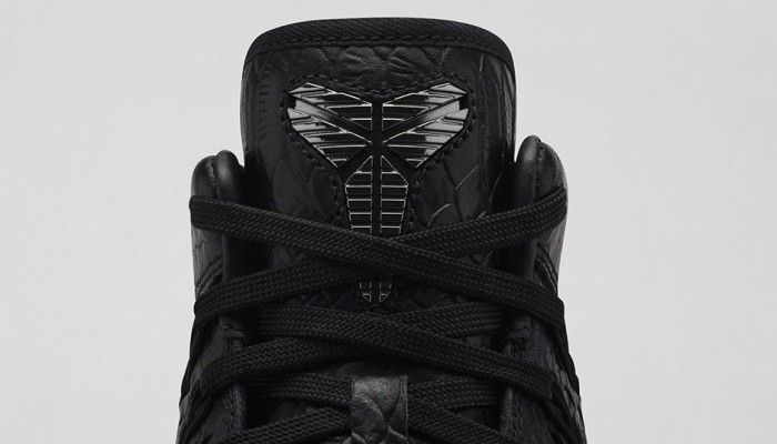 nike-kobe-9-mid-ext-black-mamba-700x400
