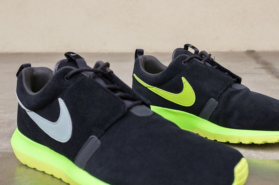 nike-roshe run nm-black-silver-volt_04