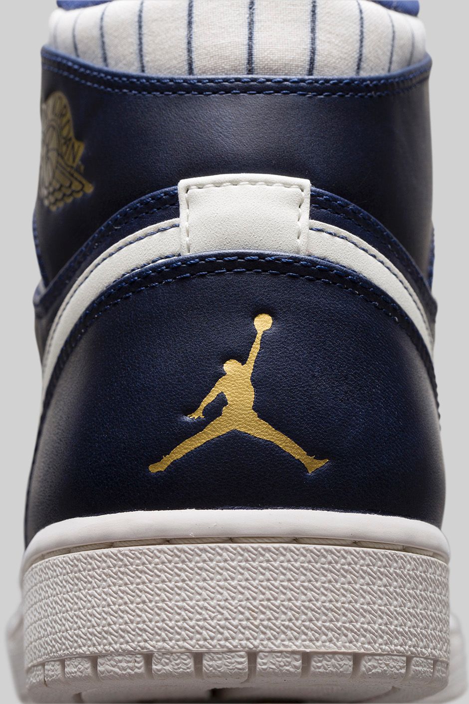 air-jordan-1-jeter.jpg_06