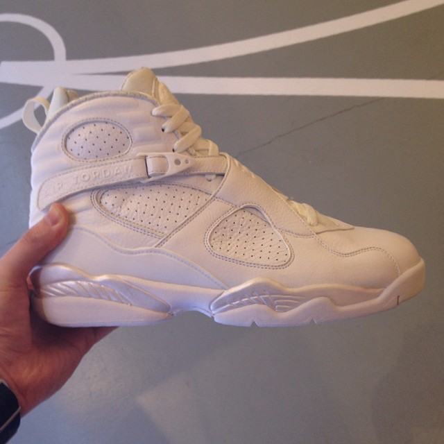 air-jordan-viii-8-all-white-sample