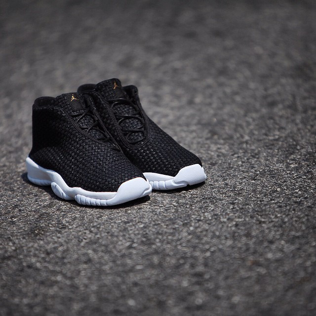 jordan-future-white-black