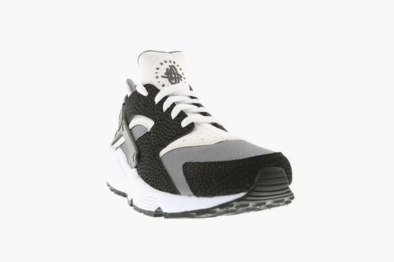 nike-air huarache-white-black-platinum_03