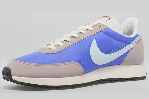 nike-air trailwind-violet force
