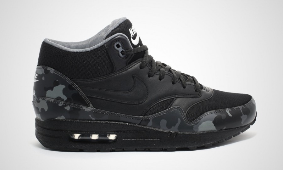 nike-sportswear-holiday-2014-preview-38-900x540