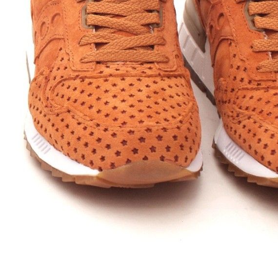 play cloths-saucony-shadow 5000-strange fruit