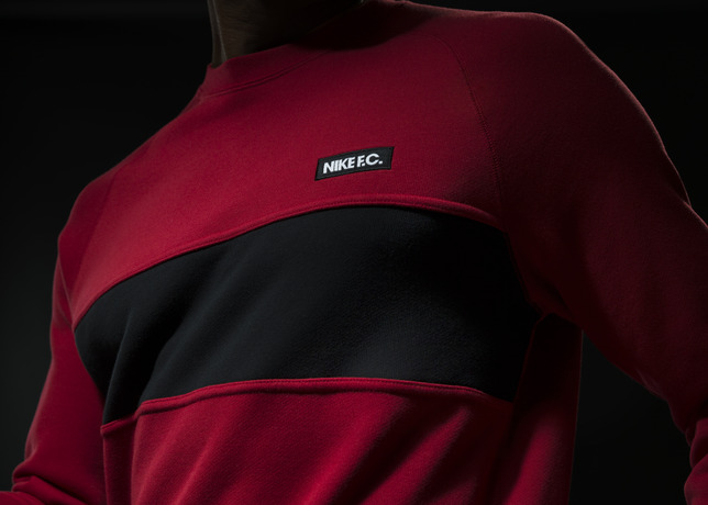 Ho14_NSW_NikeFC_AW77_Crew_001_large