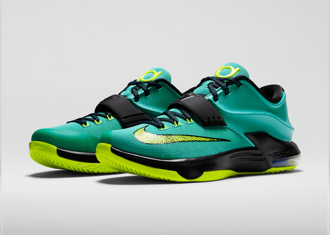 KD7-Uprising-653996_370_3QtrPair_FB_large